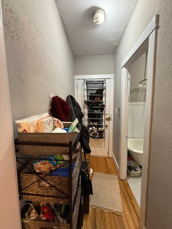 Photo - 713 W Barry Ave Unit S2