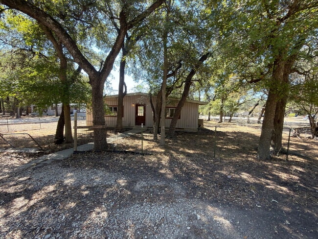 Photo - 2 bed 1 bath. Vinyl plank throughout. Yard...