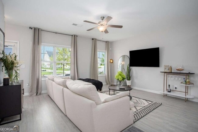 Photo - 1961 James Red Moore Blvd