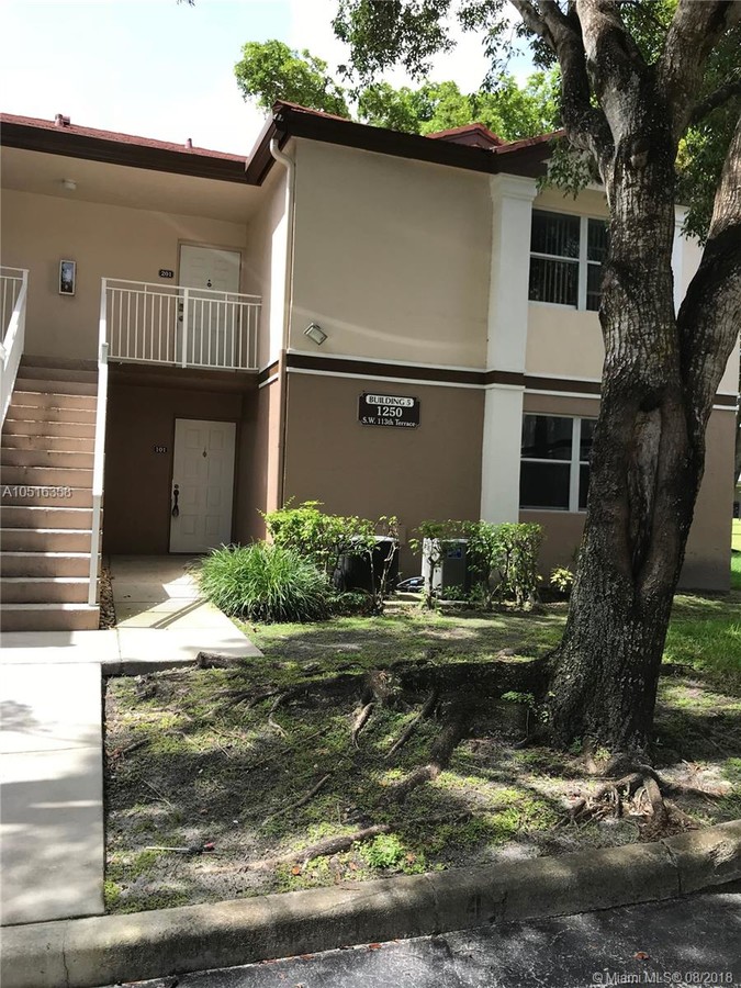 Photo - 1250 SW 113th Terrace Rental