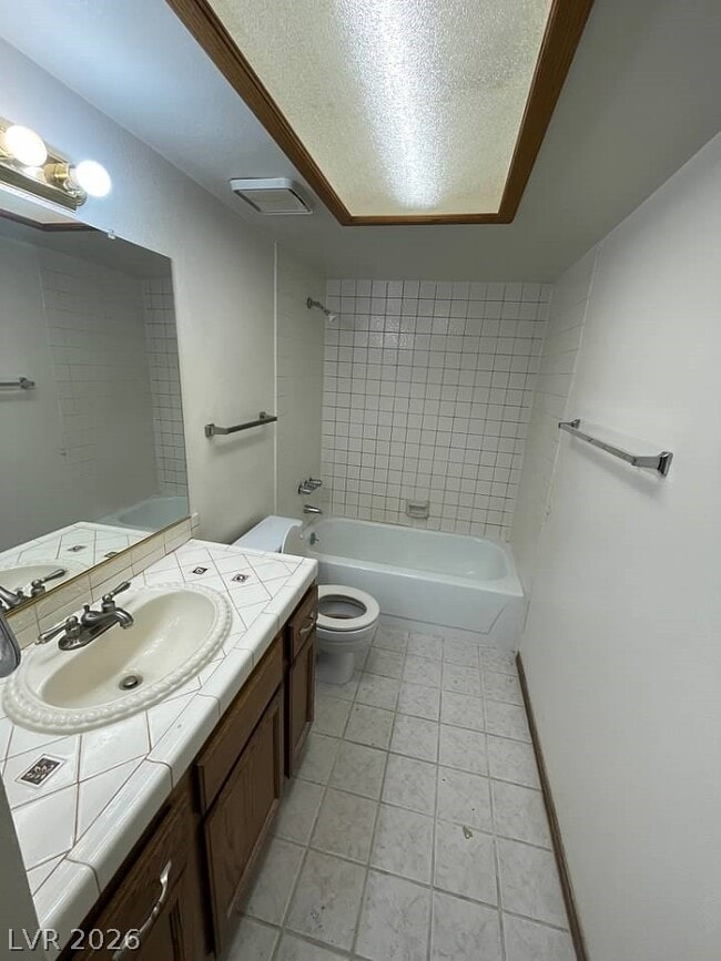 Photo - 600 Woodmount Dr