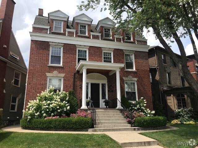 Building Photo - 186 Bidwell Pkwy Rental