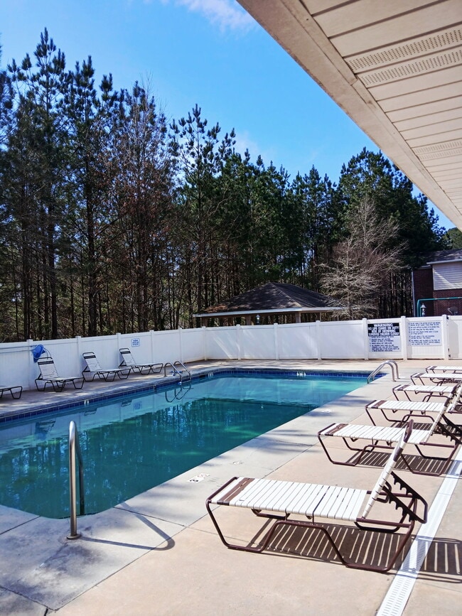 Skyline Trace Apartments