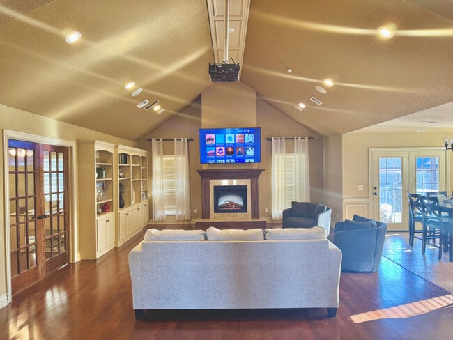 Photo - 2605 SW Joshua Ave