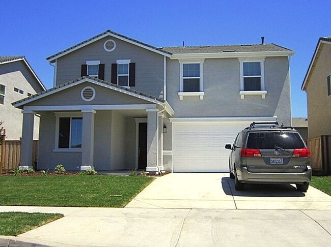 Building Photo - Highly Desirable 2 Story Home In North Stockton