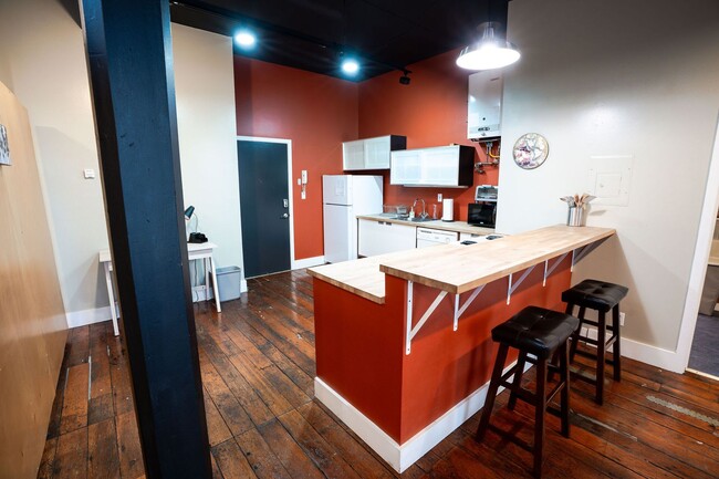 Photo - 422 1st St Unit #G