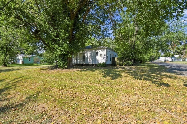 Photo - 707 N Gertrude Ave