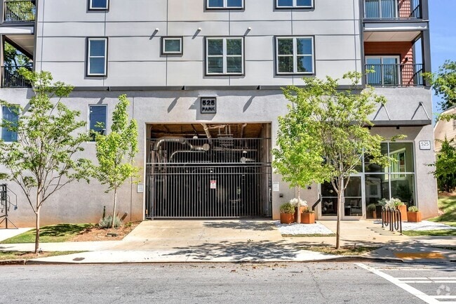 Building Photo - STUNNING MIDTOWN 1BED 1BATH Rental