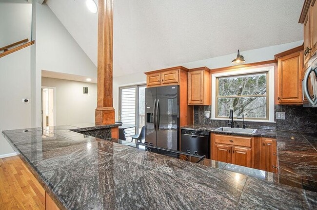 Photo - 200 Brimfield Rd