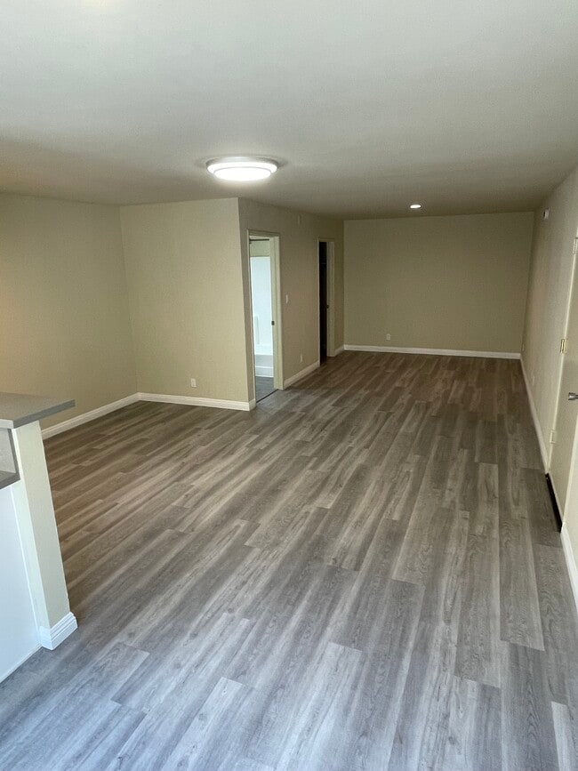 Photo - 1340 N Curson Ave Unit 109