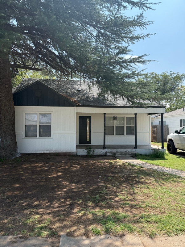 Building Photo - 2103 22nd St Rental