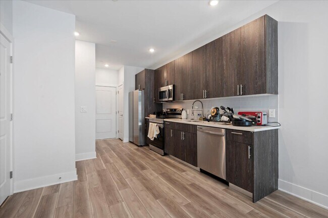 Building Photo - 3938 Haverford Ave