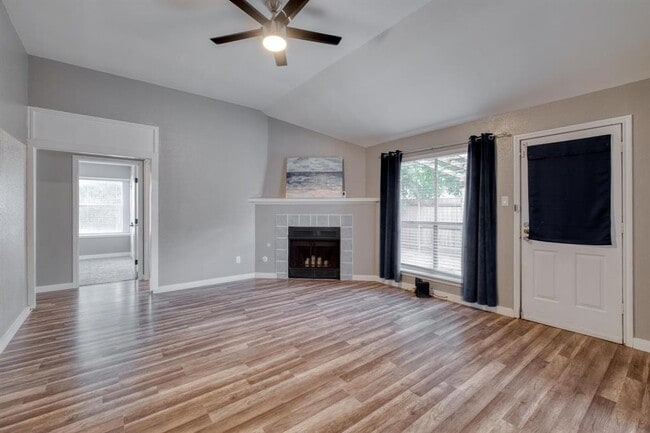 Photo - 14201 Kincheloe St