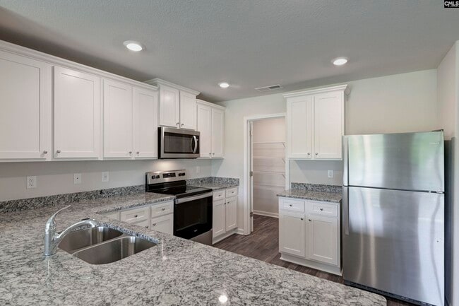 Photo - 807 Red Berry Ln
