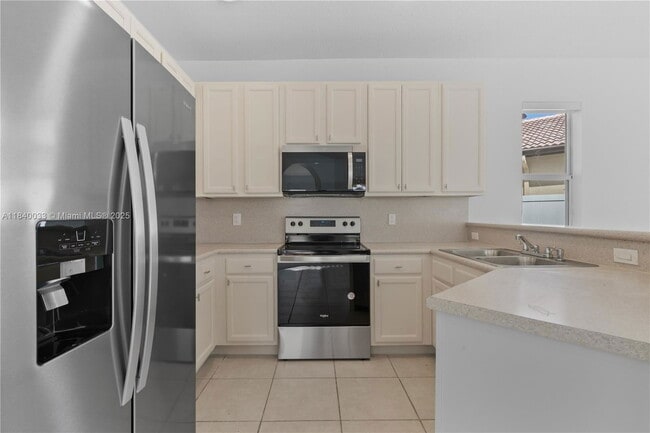 Photo - 3956 NE 11th Dr