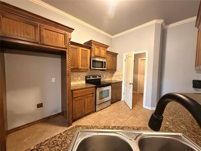 Photo - 753 Caroline Dr