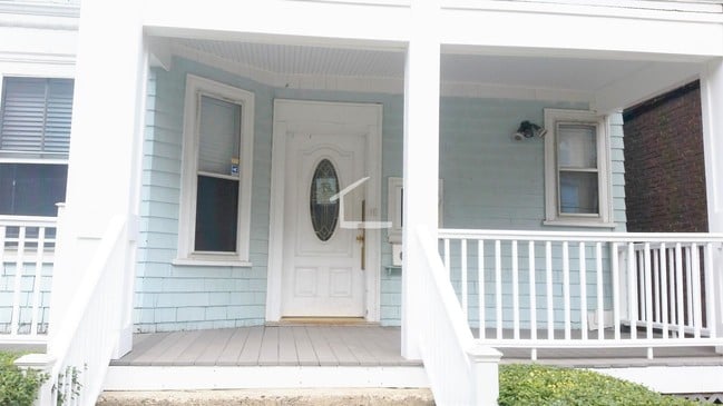 Photo - 166 Kelton St Unit 1
