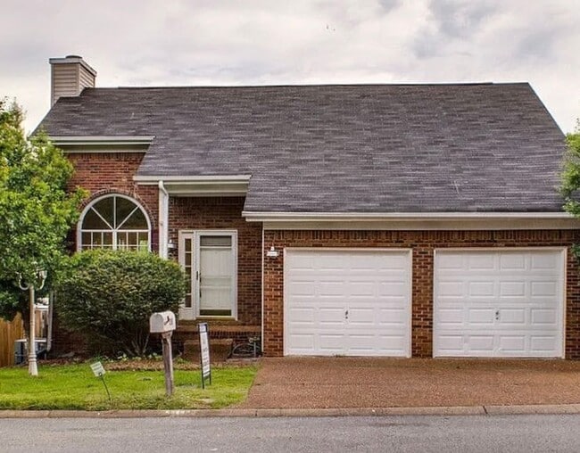 Building Photo - Single Family Home in Villages of Brentwood