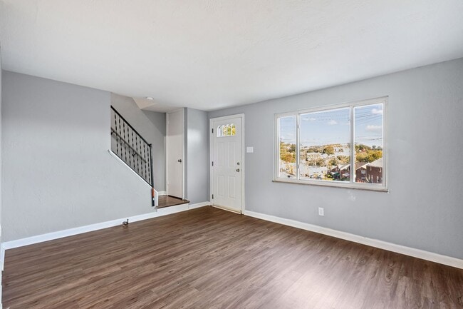 Photo - 448 Jacobson Dr