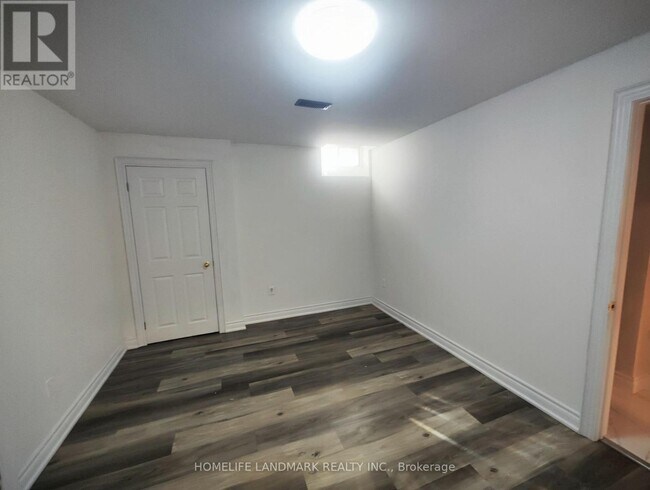 Photo - 5 Southvale Dr