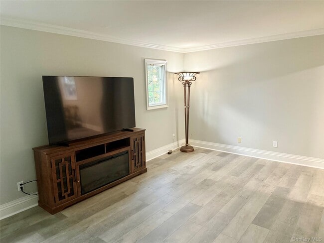 Photo - 66 Seaman Neck Rd