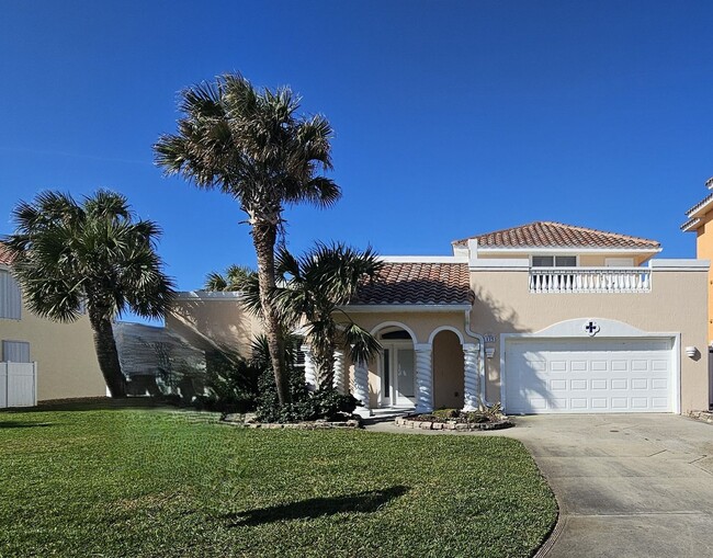 Upscale Pool Home - Upscale Pool Home