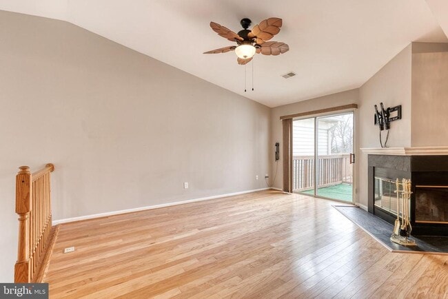 Photo - 20 Sandstone Ct