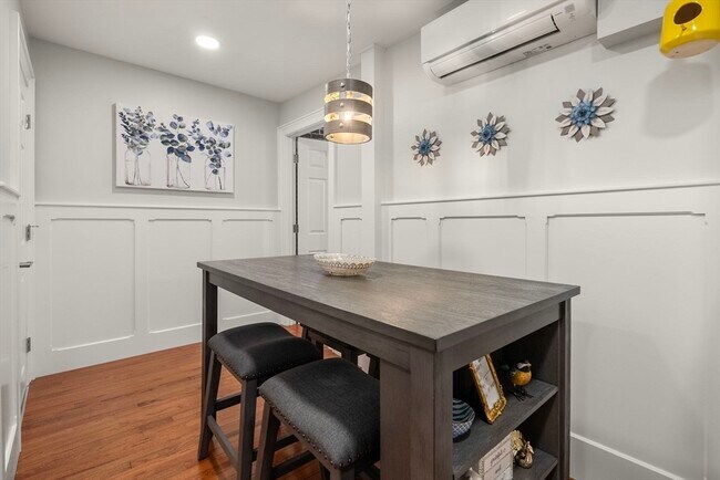 Photo - 165 Salem St Unit 4