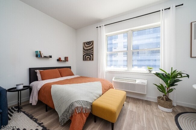 28 Irvine Turner Blvd Unit 207