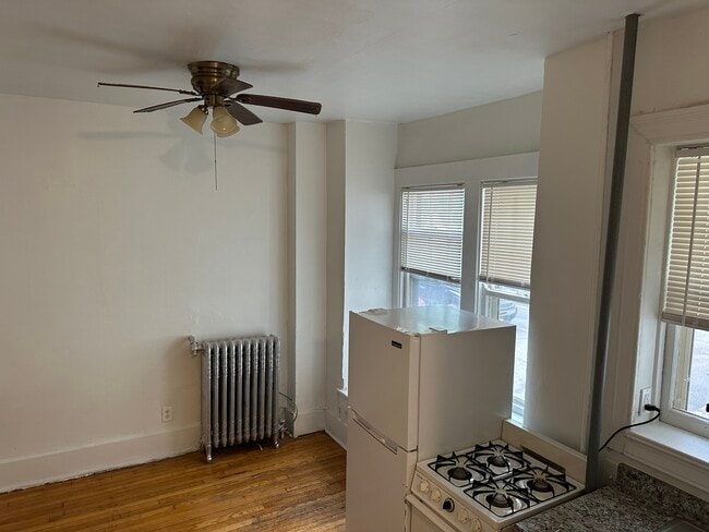 Photo - 283 Oxford St Unit 3