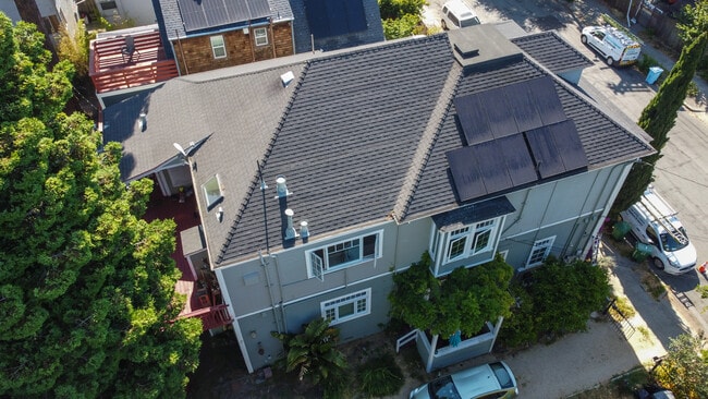 Photo - 1937 Russell St Unit A