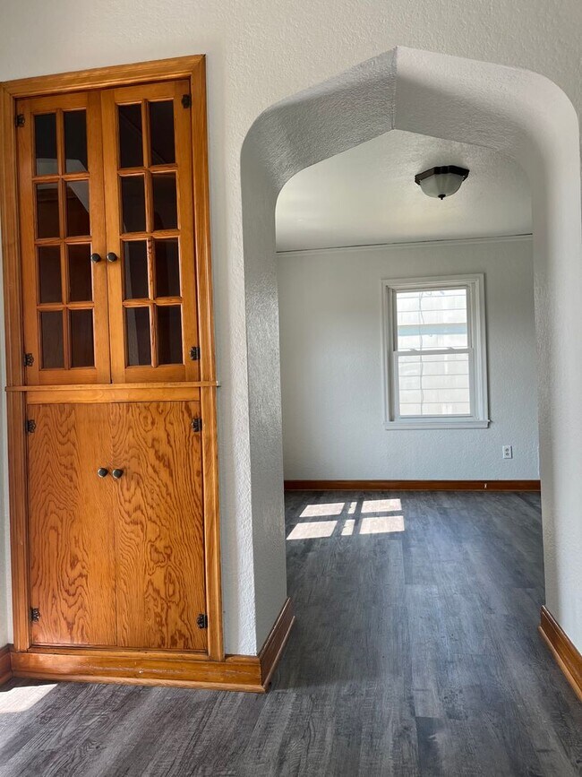 Photo - 3 Bedroom Home for rent in Urbandale, IA Unidad 7003 Madison Ave