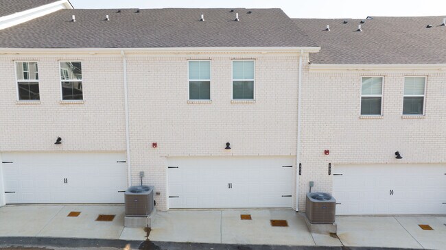 Photo - Atrium Harbor Spring Unit 405