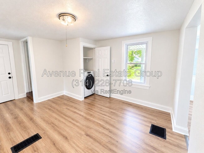 Photo - 7721 W Ranken Ave