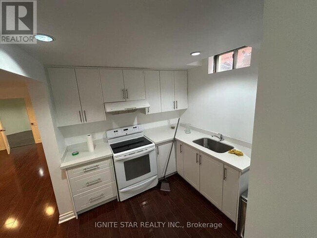 Photo - 3405 Colonial Dr