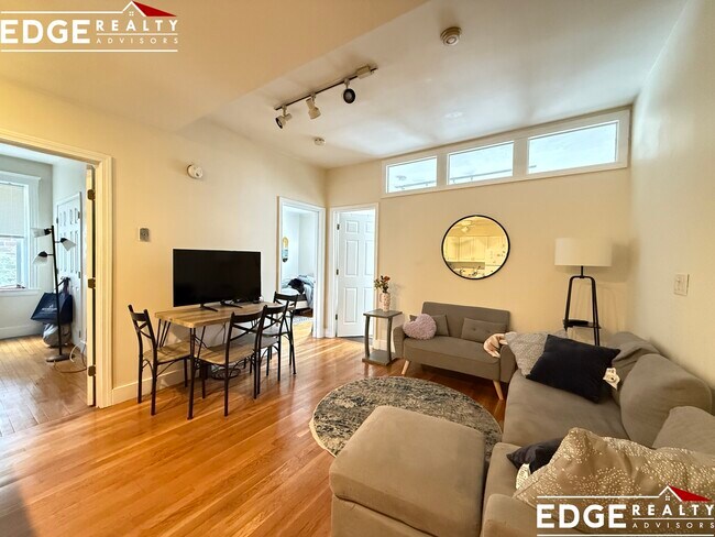 Photo - 62 Egmont St Unit 2