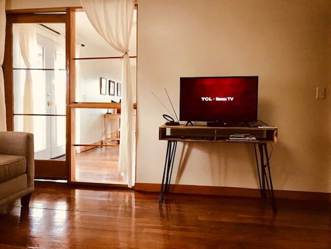 Photo - Central Location - 2 beds 1 bath