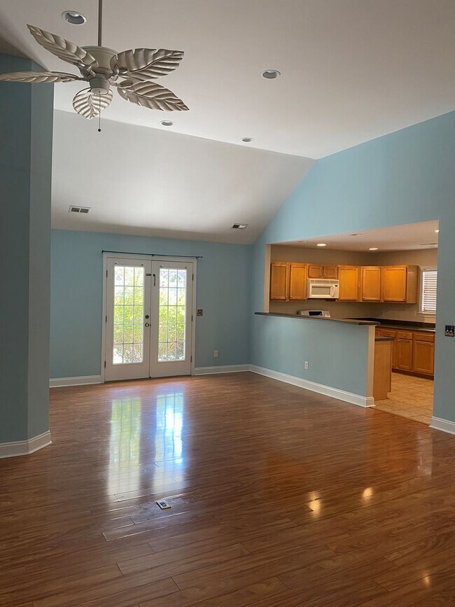 Photo - 4 bedroom/3 bathroom in Cypress Island community, minutes from Carolina Beach!