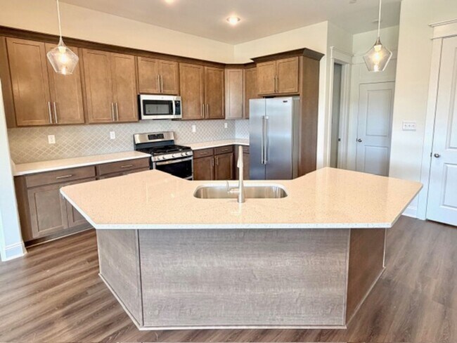 Photo - ChateletDrive4867 Unit 1