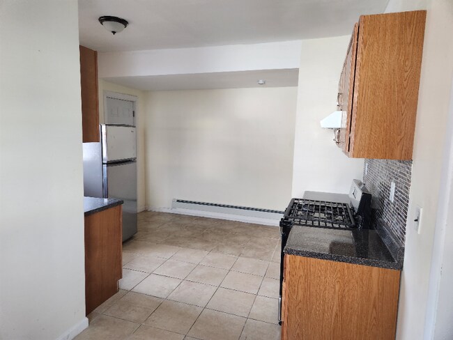 Photo - 1182 Stuyvesant Ave. Unidad Floor 2