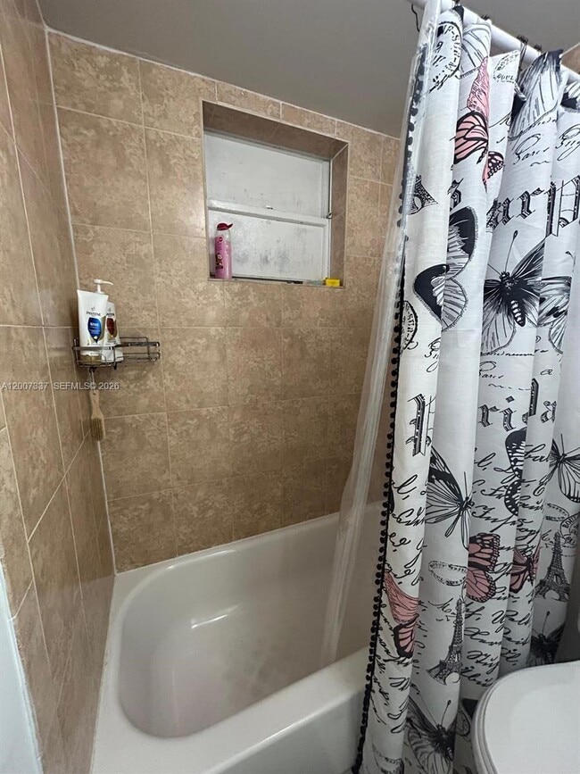 Photo - 1100 NE 1st Ct Unit 104