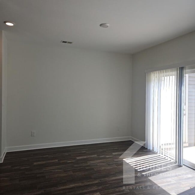 Photo - 614 Reese Ln