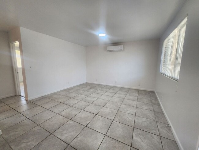 6349 Ocotillo Ave Unit J