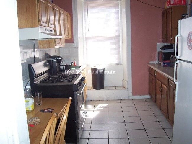 Photo - 684 Parker St Unit 2