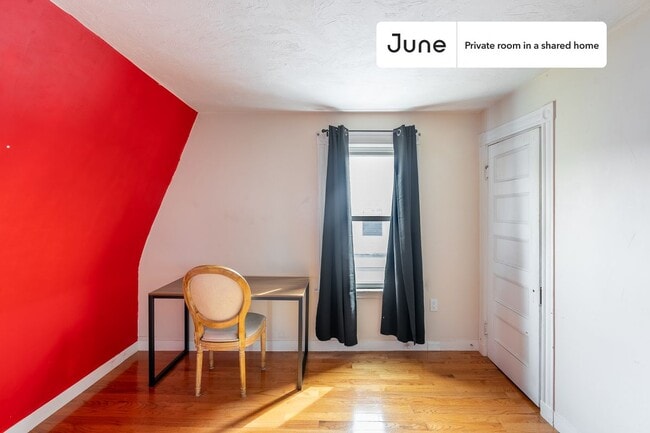 Photo - Room in Shared 6 bed/1.5 bath home Unidad E