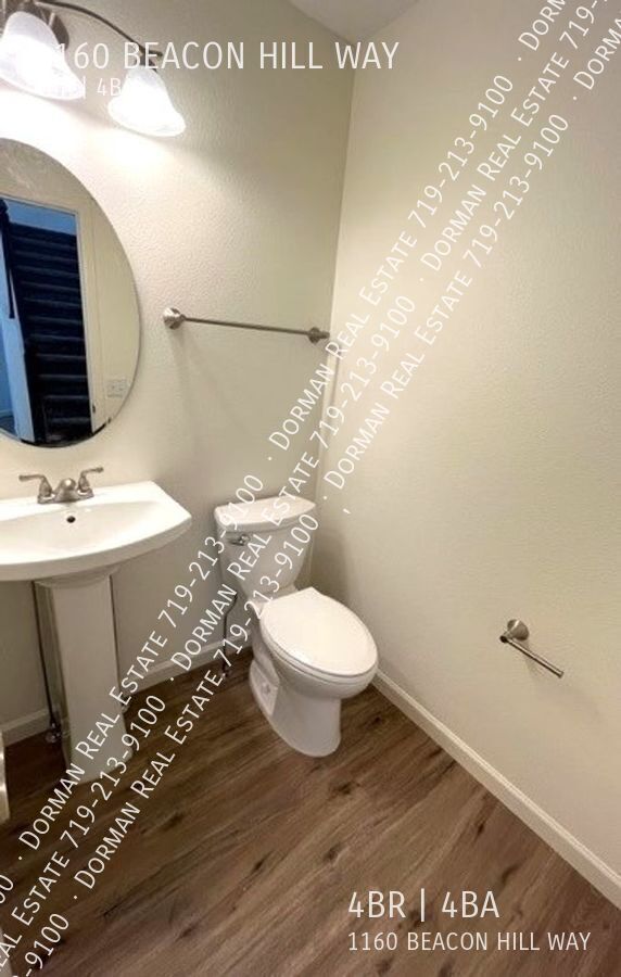 Photo - 1160 Beacon Hill Way