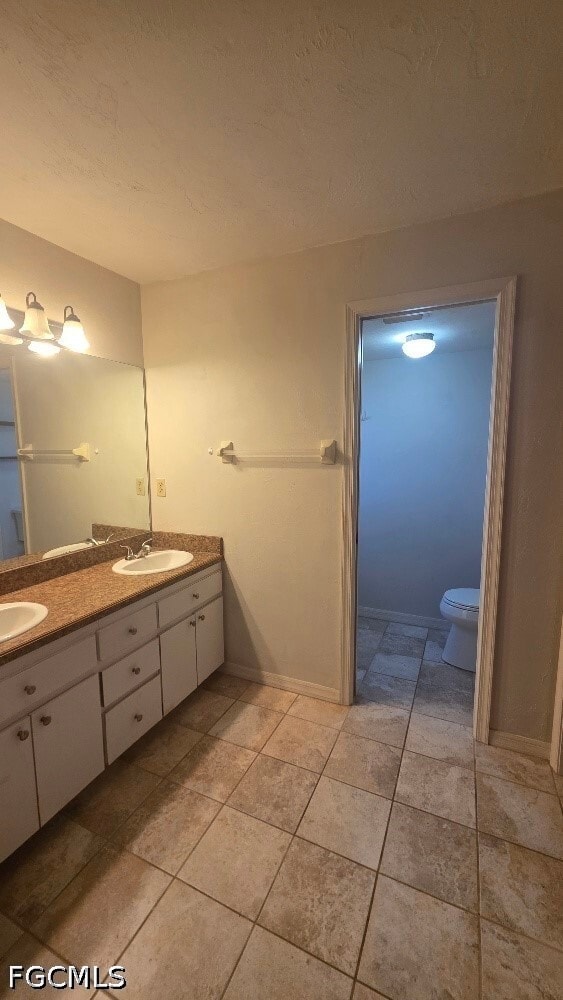 137 Dania Cir