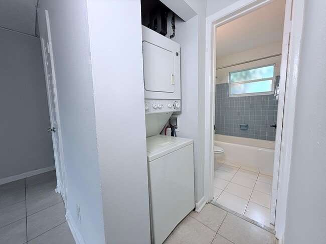 Photo - 809 2nd St Unit 3