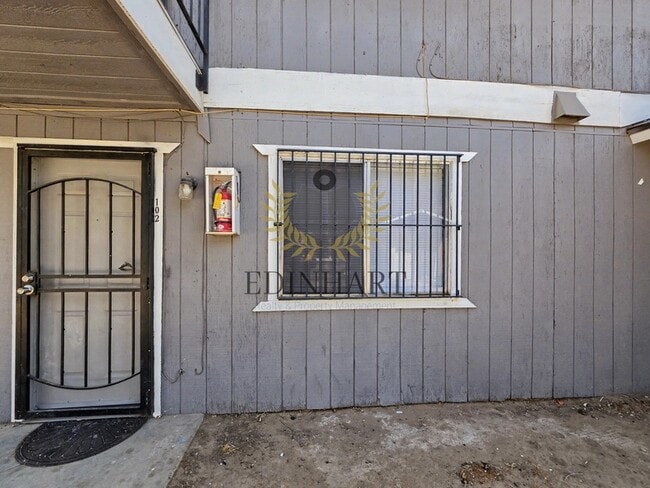 Photo - 3948 E Woodward Ave