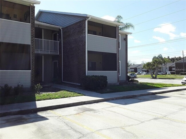 Building Photo - 1400 Gandy Blvd N Unit 1610